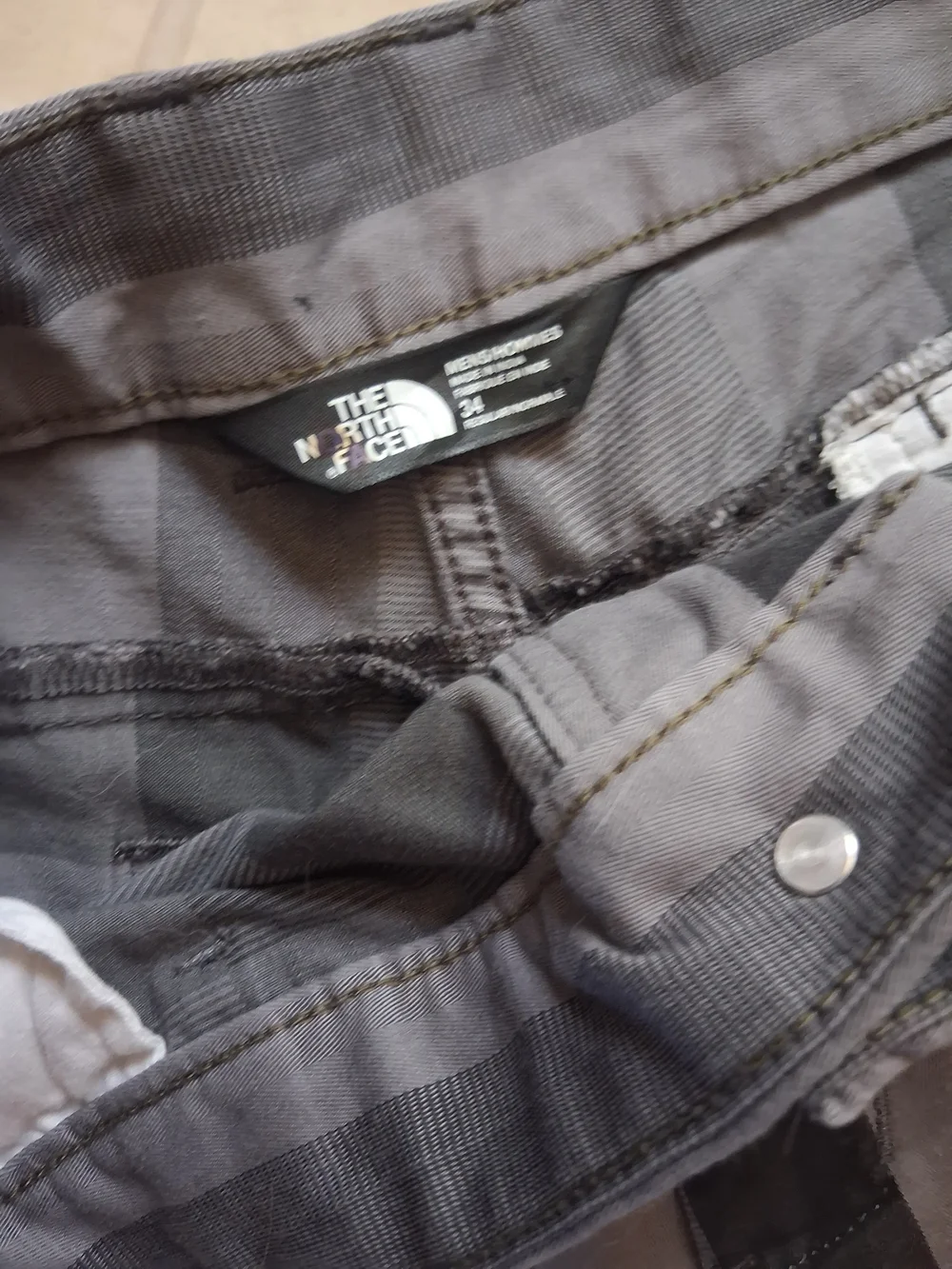The North Face Men's Gray Striped Shorts